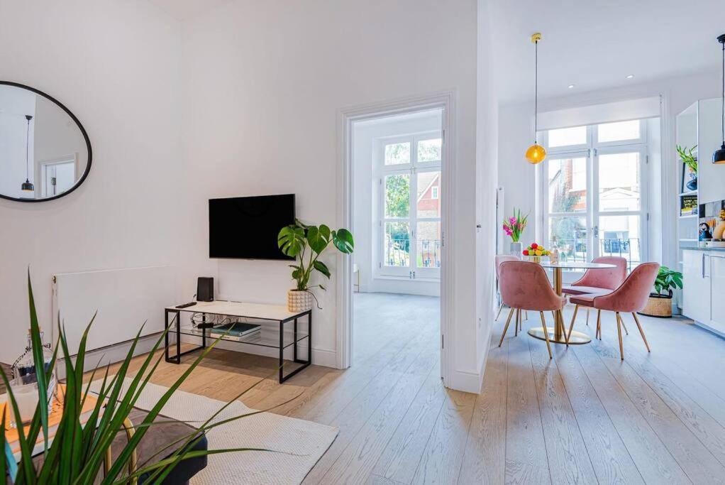 Lady On The Lane- 2 Bed Primrose Hill Apartment London Exterior photo